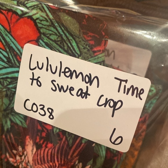 Lululemon Time To Sweat Crop 23" Leggings Size 6 Zen Garden - Picture 9 of 9